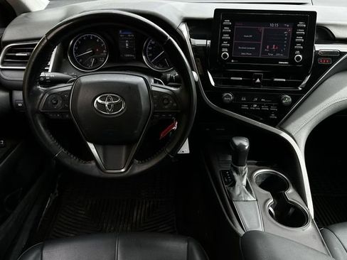 Used 2021 Toyota Camry SE image 12