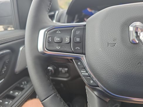 Used 2026 RAM 1500 Laramie AWD/4WD image 23