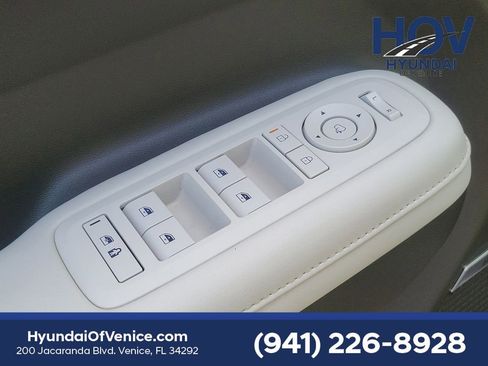 Certified 2025 Hyundai Santa Fe Calligraphy image 32