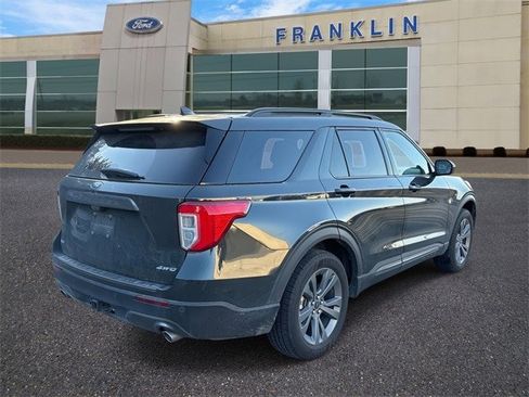 Certified 2023 Ford Explorer XLT w/ Equipment Group 202A image 7