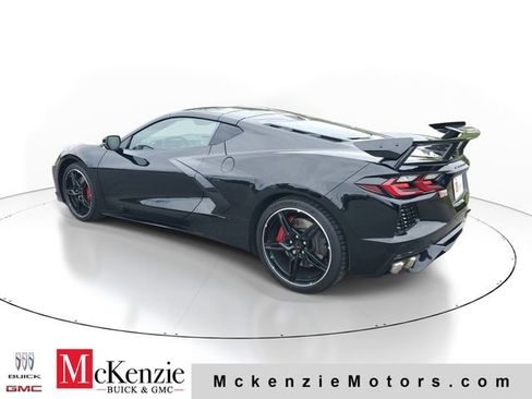 Used 2023 Chevrolet Corvette Stingray Preferred Cpe w/ Z51 Performance Package RWD image 3