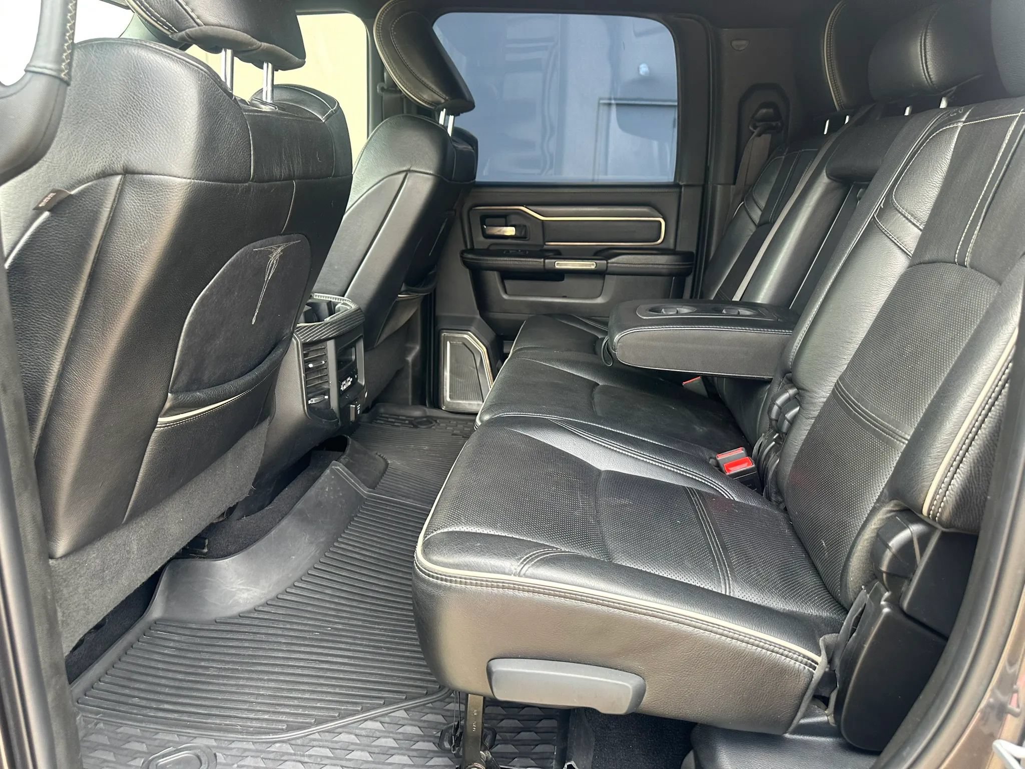 Used 2019 RAM 3500 Limited AWD/4WD image 19