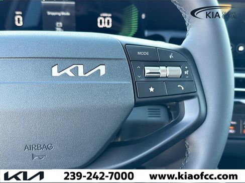 New 2026 Kia Sportage LX FWD image 34