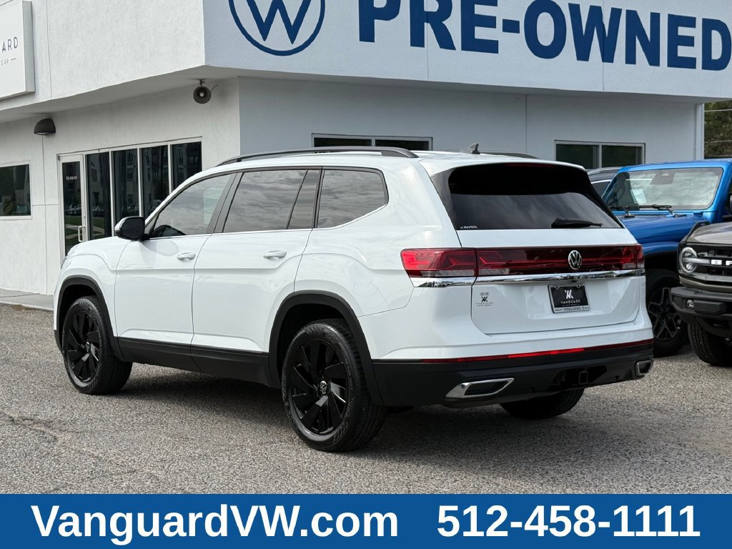 Used 2024 Volkswagen Atlas SE w/ Black Wheel Package FWD image 9