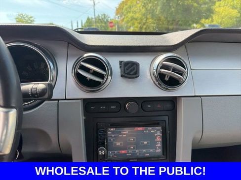 Used 2005 Ford Mustang GT Premium RWD image 22