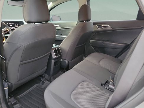 Certified 2023 Kia Sportage LX FWD image 6