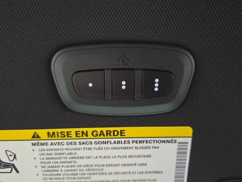 Used 2026 Chrysler Pacifica Select image 28