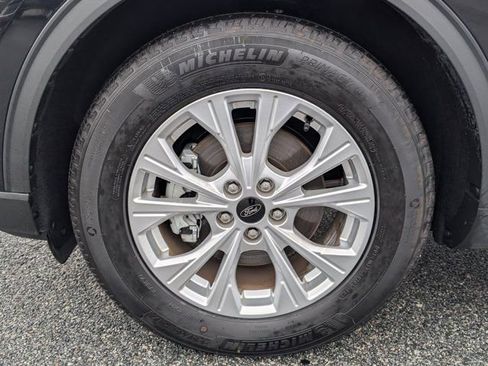 Used 2025 Ford Escape Active image 13