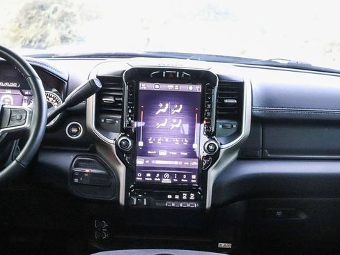 Used 2024 RAM 2500 Laramie AWD/4WD image 16