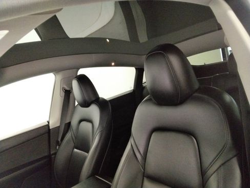 Used 2022 Tesla Model Y Performance image 28