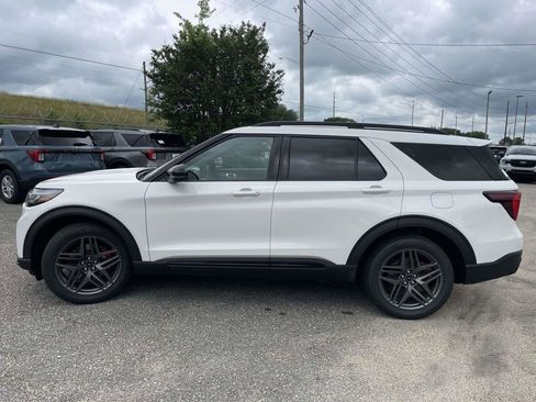 New 2026 Ford Explorer ST AWD/4WD image 6