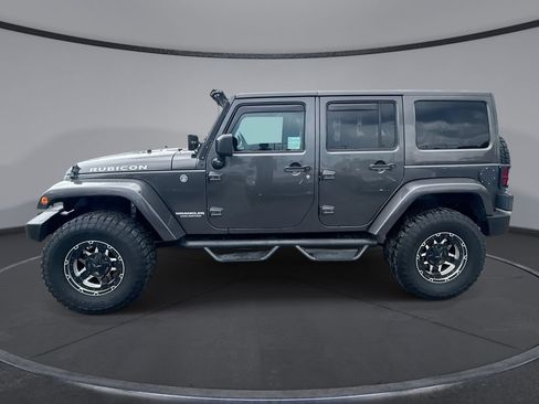 Used 2017 Jeep Wrangler Unlimited Rubicon w/ Cold Weather Group AWD/4WD image 14