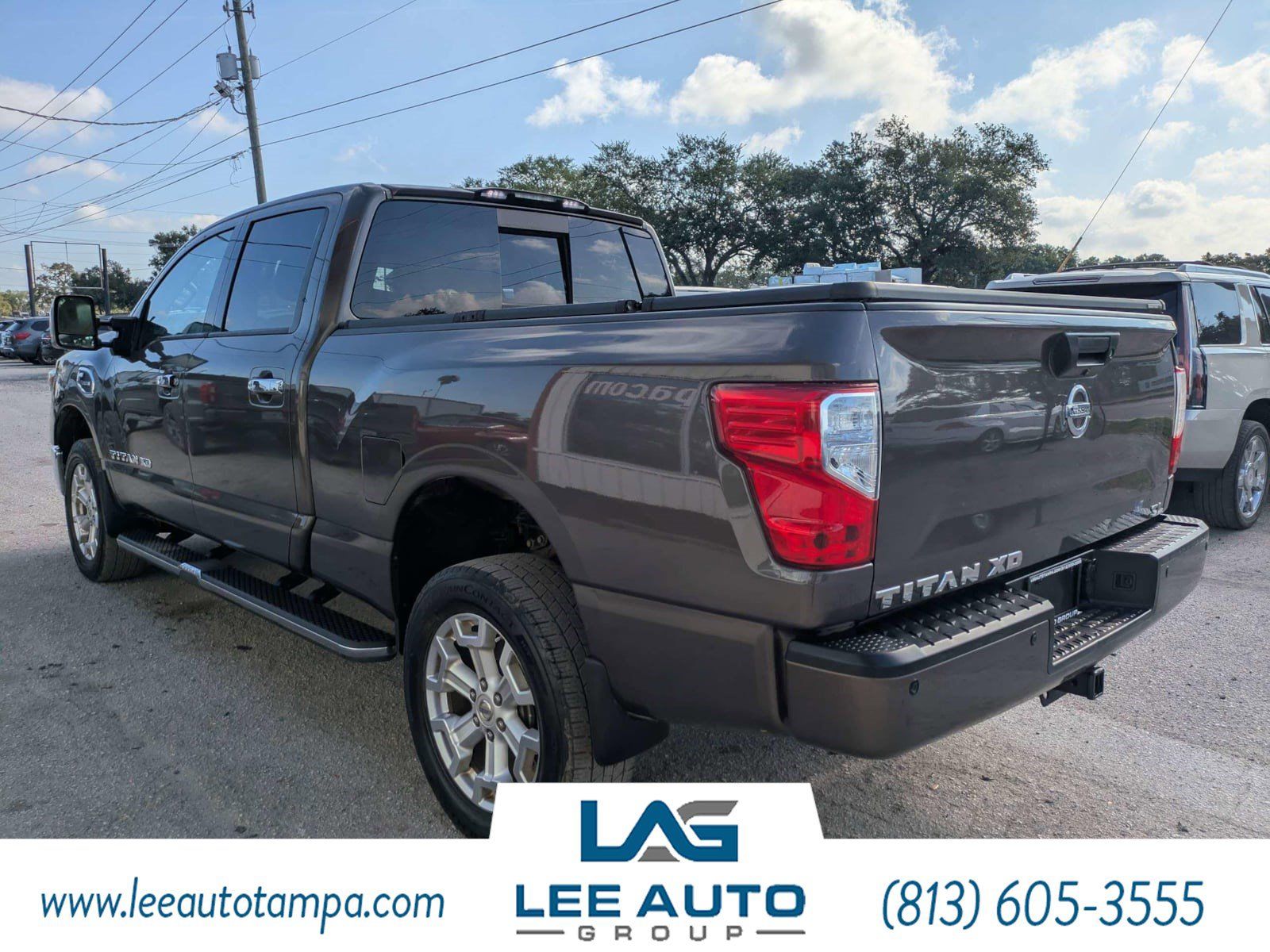 Used 2016 Nissan Titan SL RWD image 5