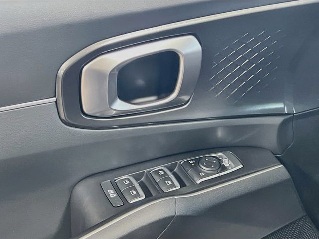 New 2026 Kia Sorento LX FWD image 17