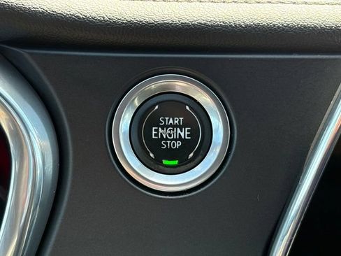 Used 2019 Chevrolet Blazer Premier w/ Driver Confidence II Package FWD image 25