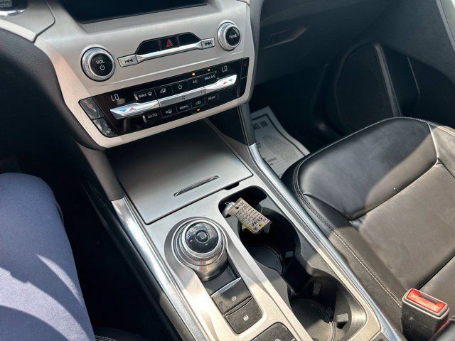 Used 2021 Ford Explorer XLT w/ Equipment Group 202A RWD image 35