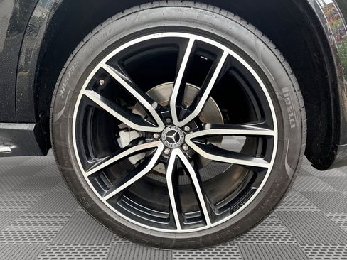 Used 2021 Mercedes-Benz GLS 580 4MATIC image 29