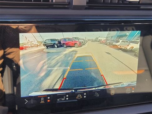 New 2025 GMC Sierra 1500 AT4 w/ AT4 Premium Package image 23