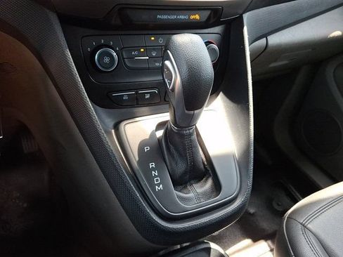 Used 2020 Ford Transit Connect XL FWD image 19