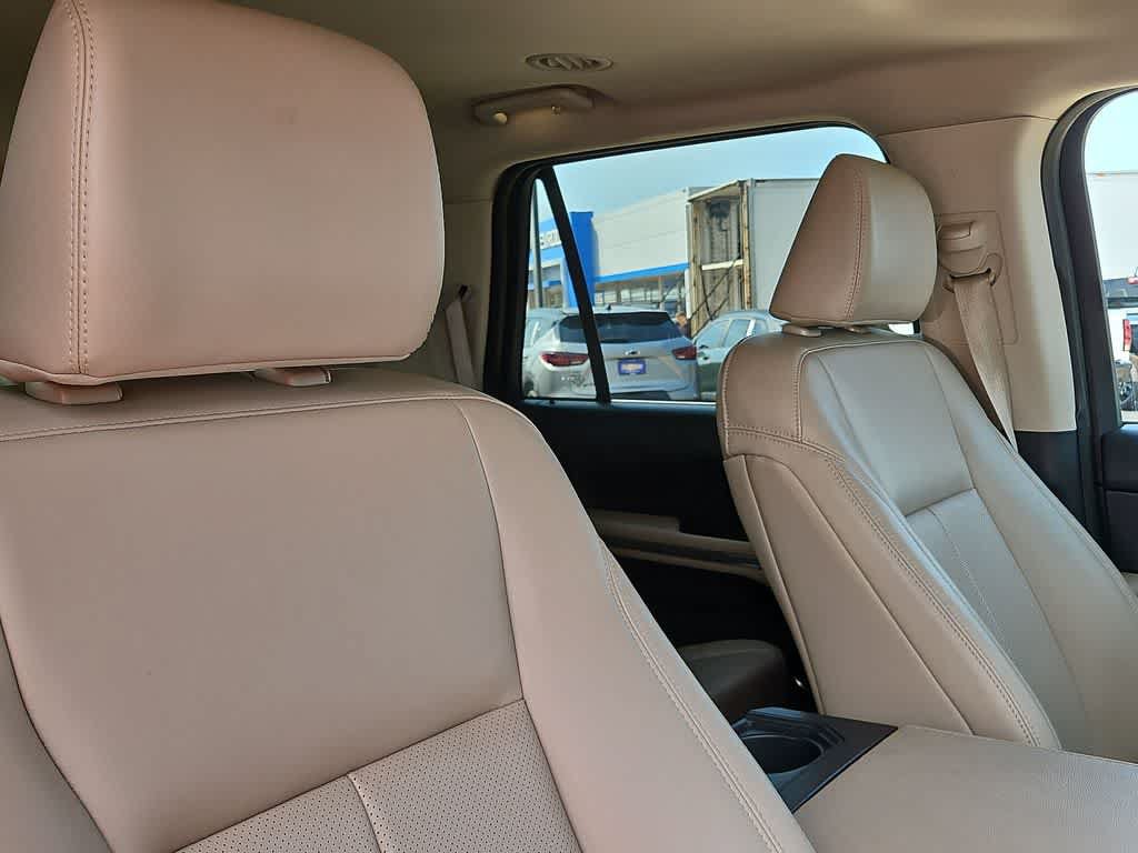 Used 2024 Ford Expedition Max XLT AWD/4WD image 18