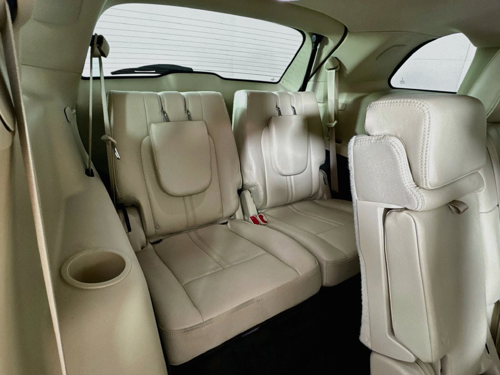Used 2019 Lincoln MKT AWD image 34