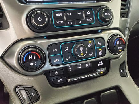 Used 2019 Chevrolet Suburban LT w/ Max Trailering Package image 24