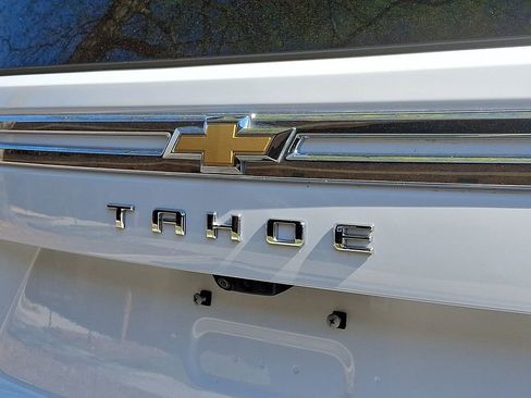 Used 2024 Chevrolet Tahoe Premier w/ Premium Package image 24