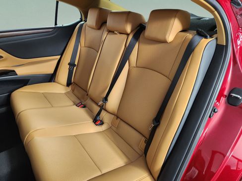 New 2025 Lexus ES 350 w/ Premium Package image 29