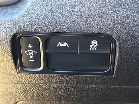 Used 2021 Kia Sorento LX image 26