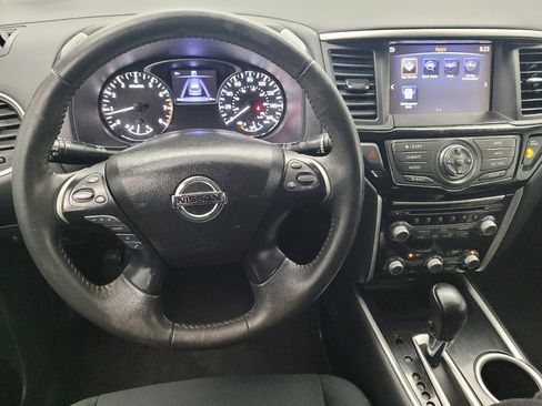 Used 2017 Nissan Pathfinder SV w/ Cargo Package image 22