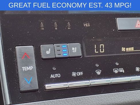 Used 2019 Toyota Avalon Limited FWD image 14