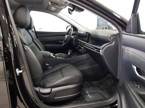 Certified 2025 Hyundai Tucson SEL image 18