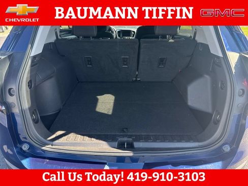 Used 2023 GMC Terrain SLE w/ Driver Convenience Package FWD image 25