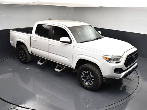 Used 2020 Toyota Tacoma SR w/ SR Convenience Package image 37