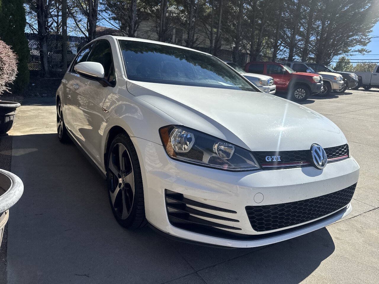 Used 2017 Volkswagen GTI S FWD image 7