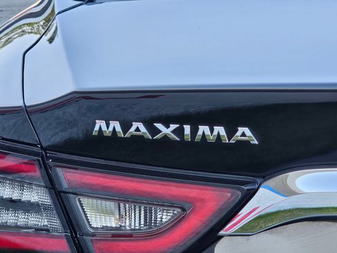 Used 2023 Nissan Maxima Platinum w/ Sport Mat Group FWD image 30