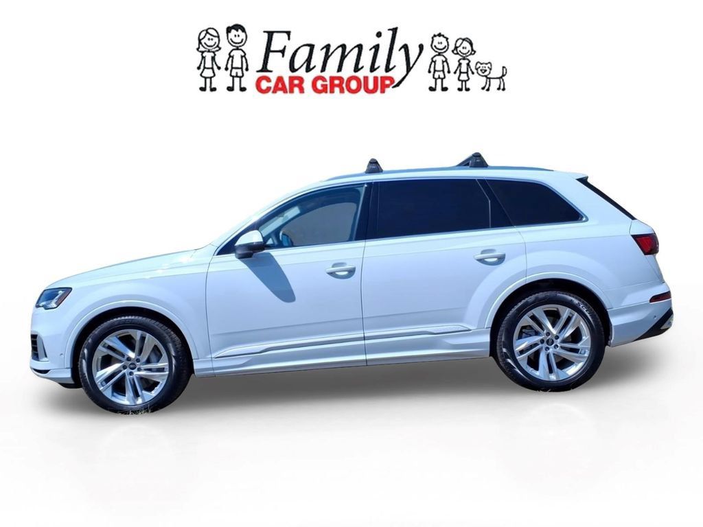 Used 2023 Audi Q7 3.0T Prestige AWD/4WD image 2