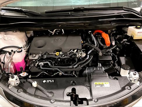 Certified 2023 Toyota Sienna Limited AWD/4WD image 32