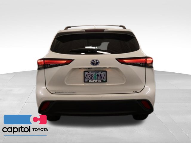 Used 2020 Toyota Highlander LE AWD/4WD image 3