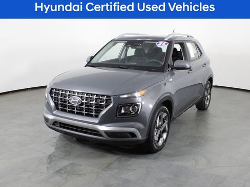 Certified 2025 Hyundai Venue SEL FWD image 2
