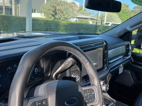 Used 2026 Ford F250 Lariat w/ Black Appearance Package image 32