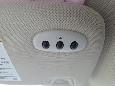 Used 2024 Ford Edge Titanium image 13