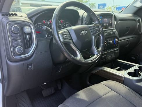 Used 2020 Chevrolet Silverado 1500 RST AWD/4WD image 11