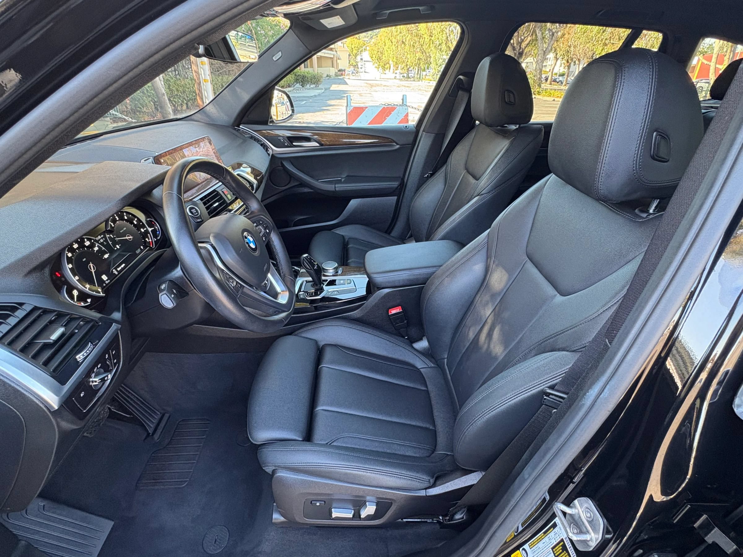 Used 2019 BMW X3 xDrive30i w/ Driving Assistance Package AWD/4WD image 9