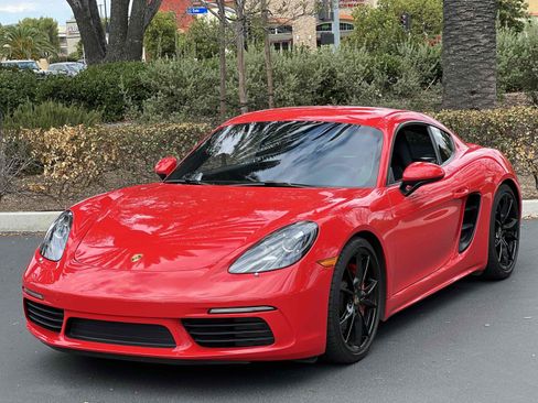 Used 2017 Porsche 718 Cayman S RWD image 17