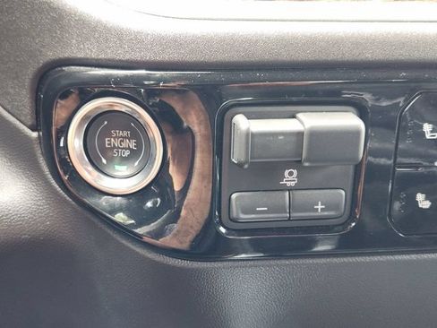 Used 2025 GMC Sierra 1500 Elevation w/ Elevation Premium Package RWD image 21