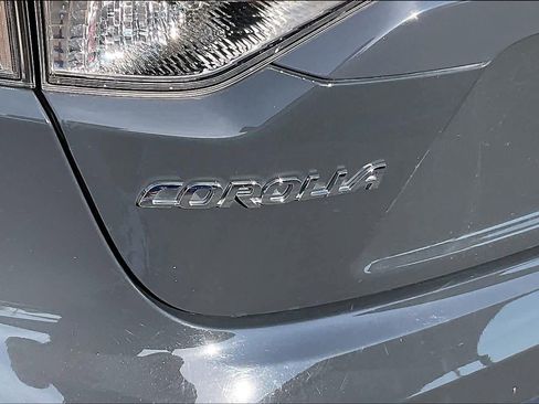 Used 2023 Toyota Corolla SE FWD image 30