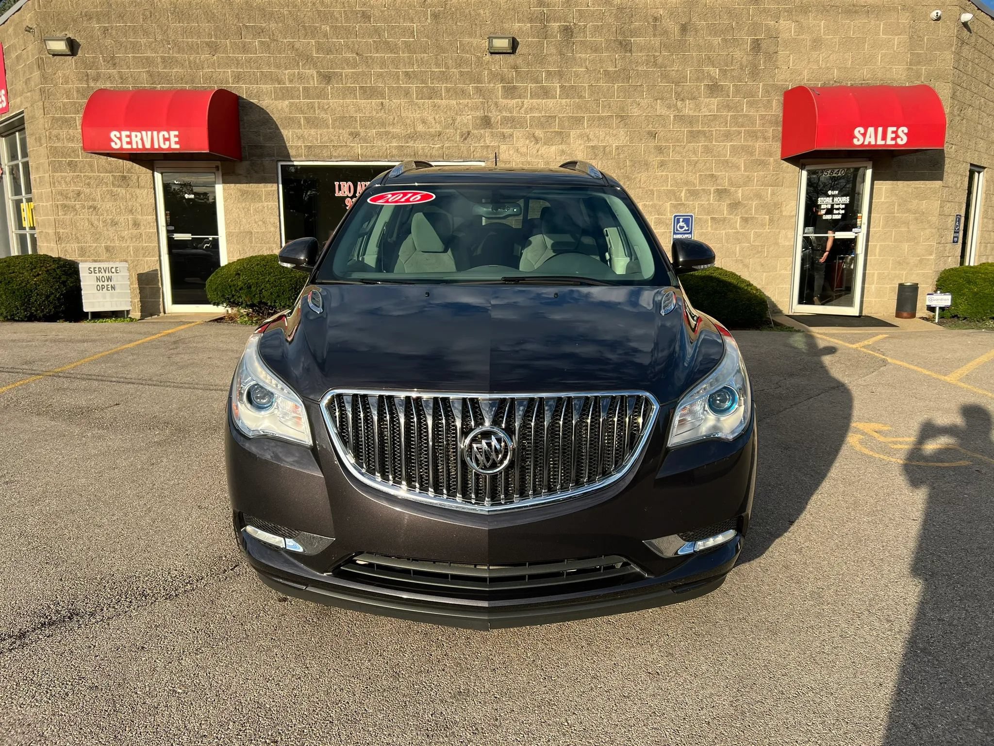Used 2016 Buick Enclave Convenience w/ Trailering Package FWD image 2