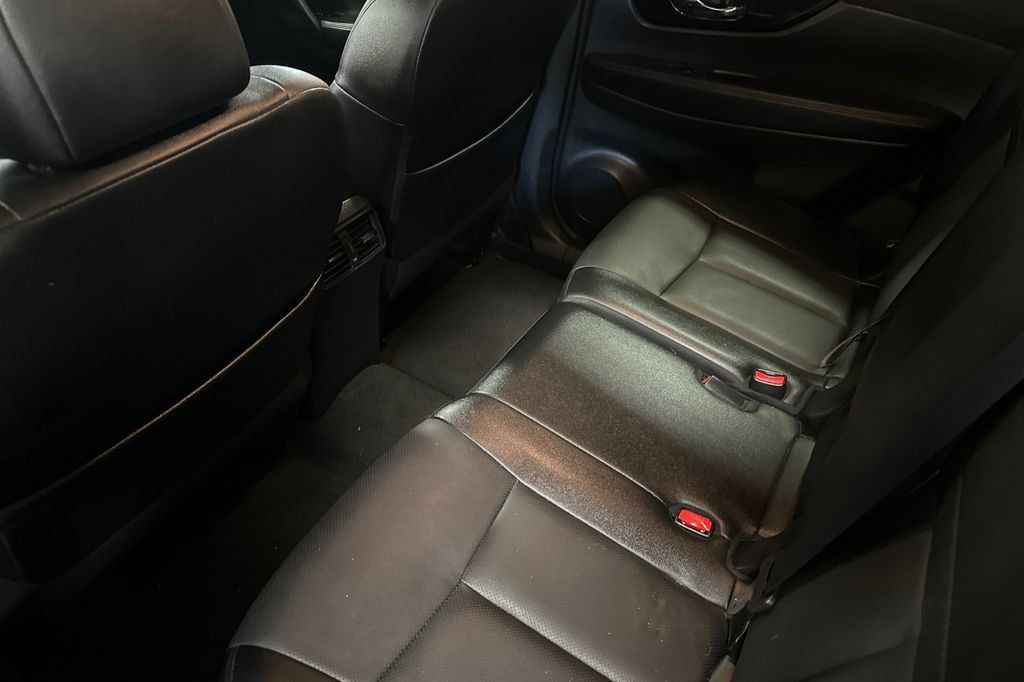 Used 2020 Nissan Rogue SL FWD image 15