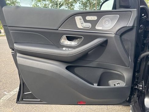 Used 2026 Mercedes-Benz GLS 450 4MATIC image 8